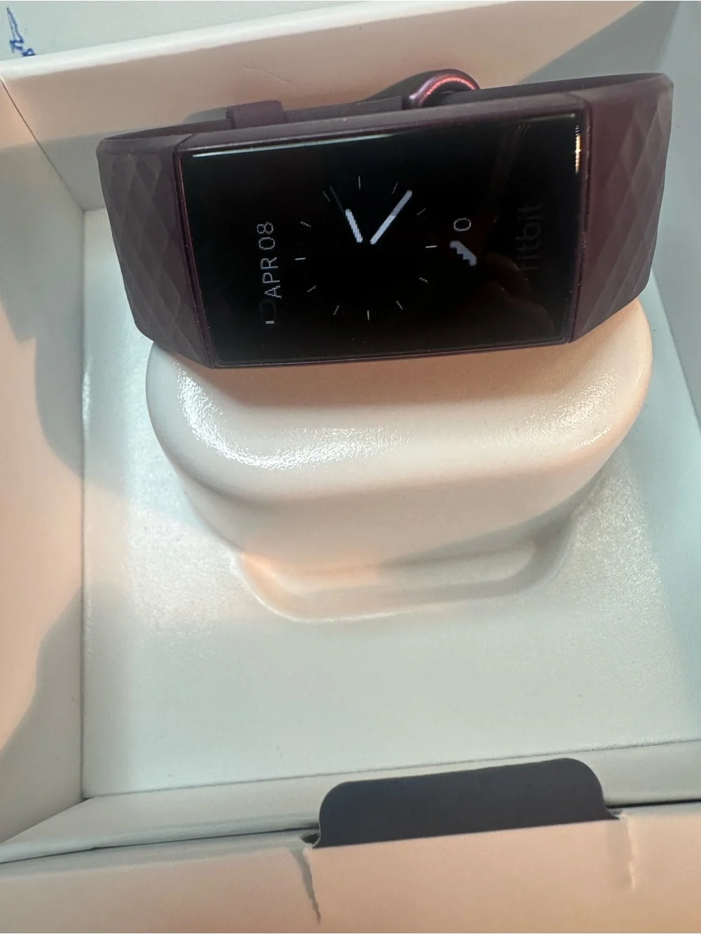 Fitbit Charge 4 Fitness Tracker - purple New